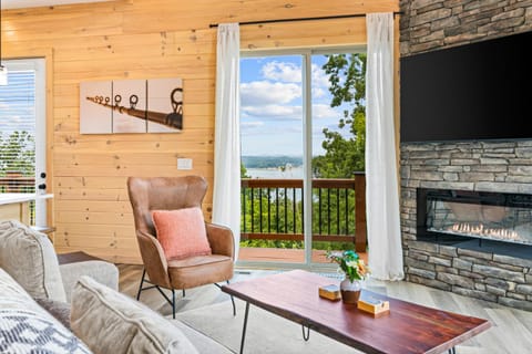 Butterfly Lookout House in Douglas Lake