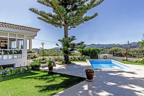 Ferienhaus mit Privatpool für 8 Personen ca 500 qm in Santa Maria De Guia, Gran Canaria Nordküste Gran Canaria House in Comarca Norte