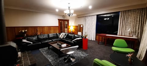 Spacious Comfortable House Casa in Wellington