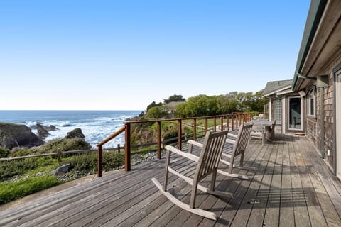 Perched on the Bluff - Main Home & Studio Cottage House in Mendocino County