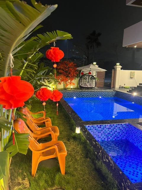 Patio, Night, Garden, Garden view, Pool view, sunbed