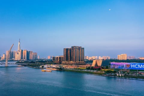 Property building, Nearby landmark, River view