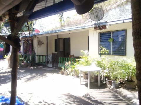 Mario magsino Apartment in Puerto Galera