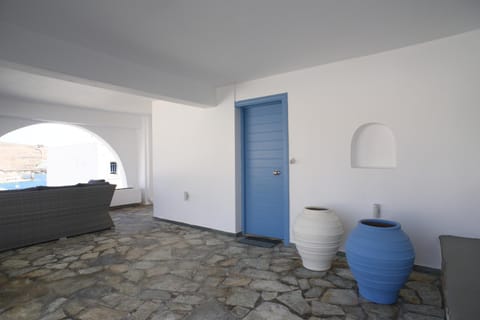 Onar Loutra, Kythnos Apartment in Kea-Kythnos