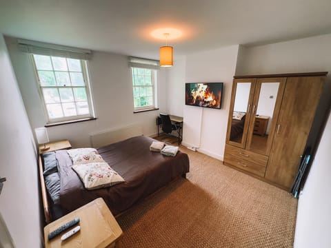 Colindale Lush Stay 30 mins central London Vacation rental in Edgware