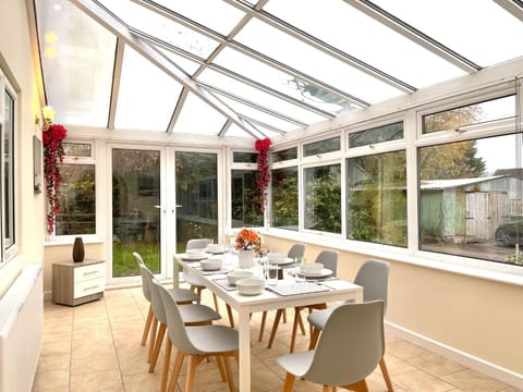 Balcony/Terrace, Dining area