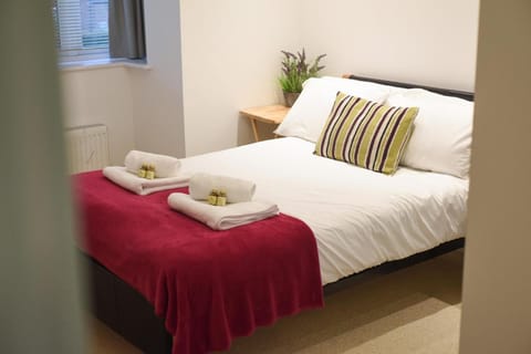 Air Maison - Whyke Haven Modern Apartment with Private Parking Apartment in Chichester