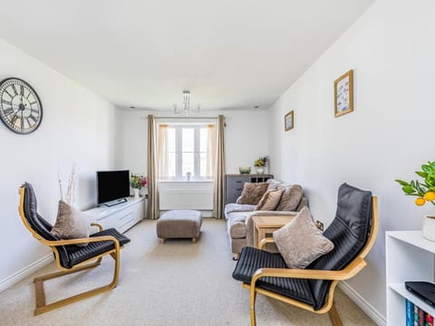 Air Maison - Whyke Haven Modern Apartment with Private Parking Apartment in Chichester