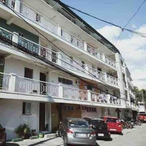 2-Bedroom/free parking/WiFi Condominio in Antipolo