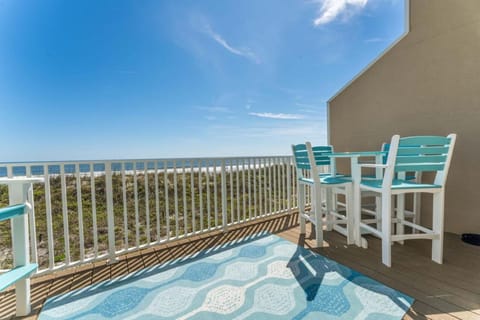 SeaSide Seven - Oceanfront House in Jacksonville Beach