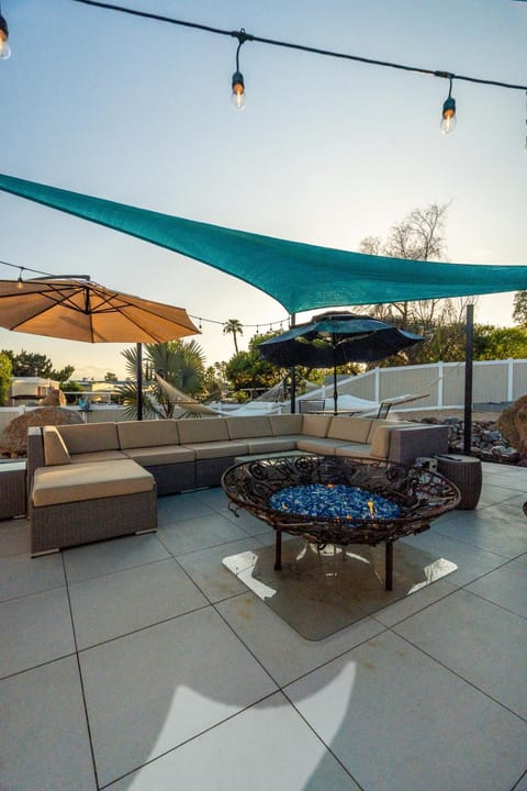 Modern Paradise of East County-4BR-Jacuzzi Casa in El Cajon