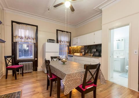 Comfortable One Bedroom Apartment Condominio in Upper East Side