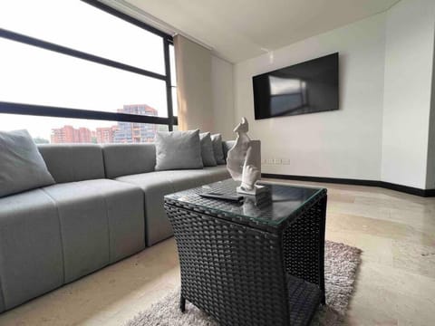 602, Modern apartment in heart of El Poblado + View! Apartamento in Envigado