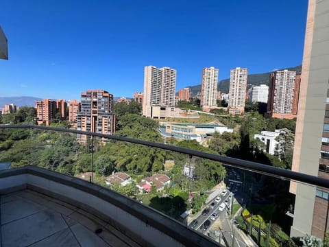 1202, Central Apartment in El Poblado + View Apartment in Envigado