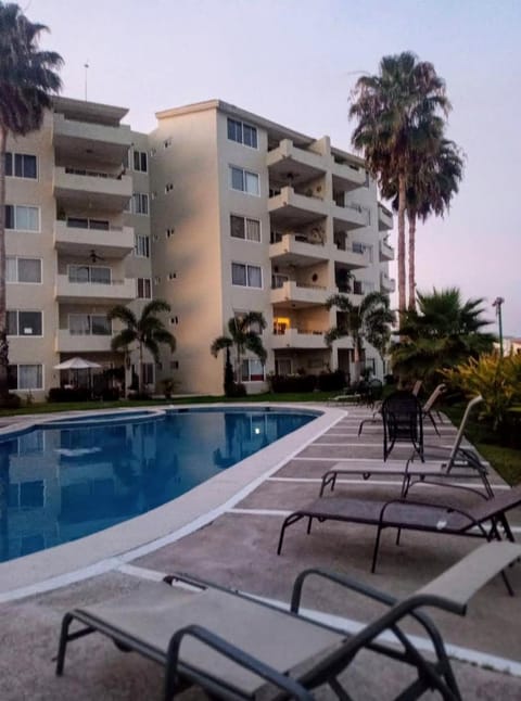 Bonito departamento para relajarse, disfrutar del mar y descansar Condo in Bucerias