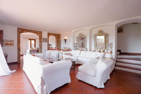 Villa Azzurra - Piscina, parcheggio privato, relax Moradia in Porto Istana