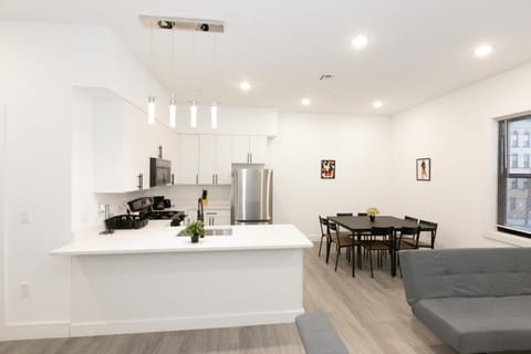 Minimalist and Homely apt minutes to NYC Eigentumswohnung in Bayonne