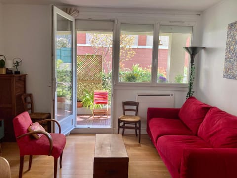 Appartement familial avec terrasse et parking Condo in Vincennes