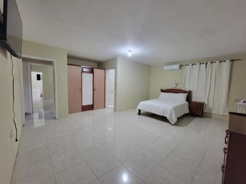 Paula suite Apartamento in Montego Bay