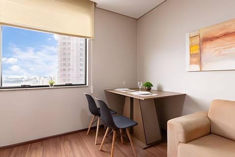 Flat confortavel com cozinha, e piscina Apartment in Osasco