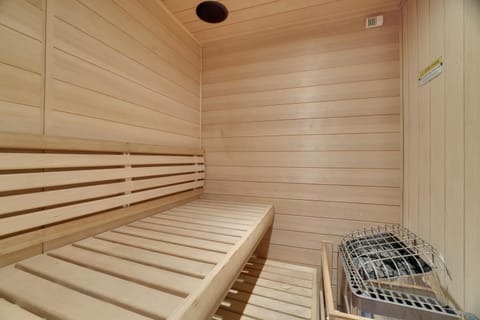 Grateful Escape AvantStay Hot Tub Sauna Deck Firepit Game Room House in Hickory Run State Park