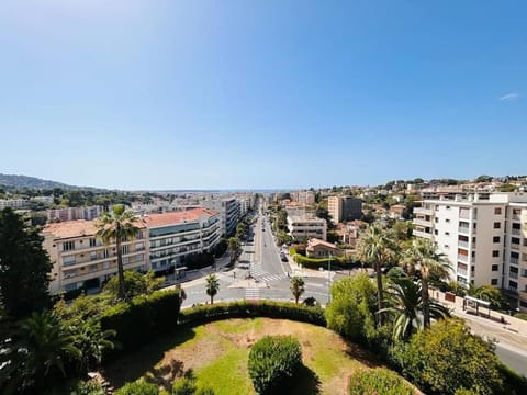 Appartement entier Le Cannet Apartment in Mougins