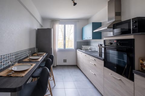 Le Grandmont - Spacieux appartement 4 personnes Condo in Tours