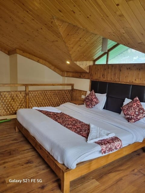 Summer Villa Hotel in Manali