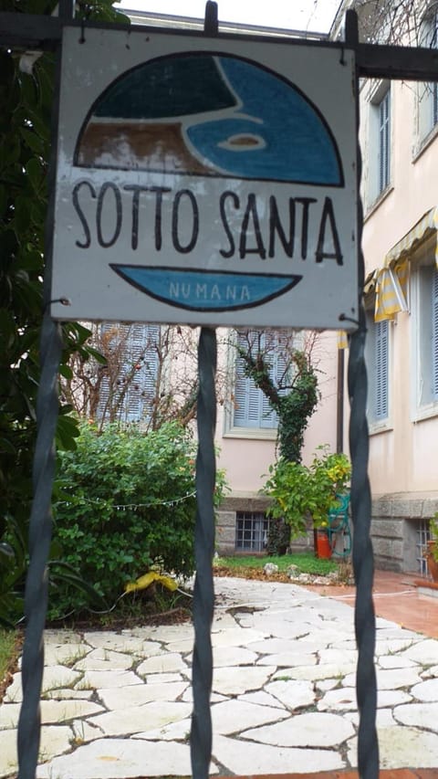 Sottosanta Bed and Breakfast in Numana