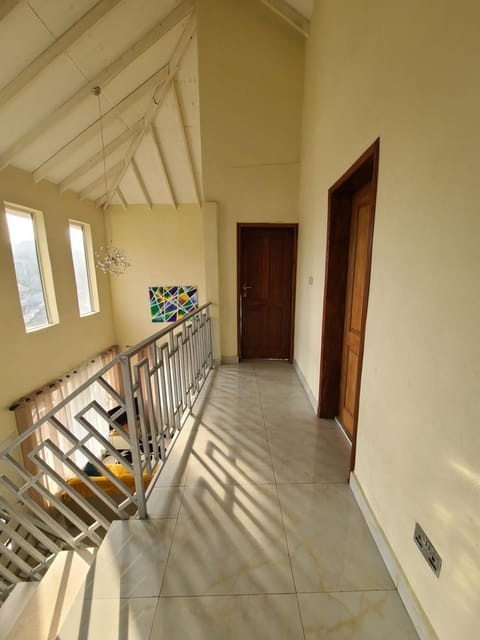 Remarkable 3-Bed House in Freetown Haus in Freetown