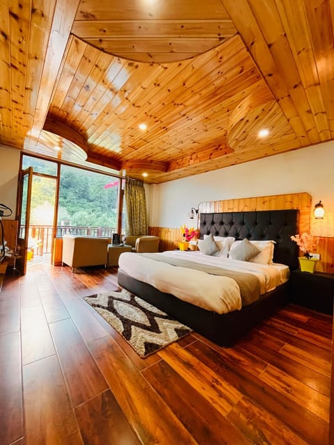 The Himalayan Vilo Resort - A Riverside Resort, Manali Hotel in Manali