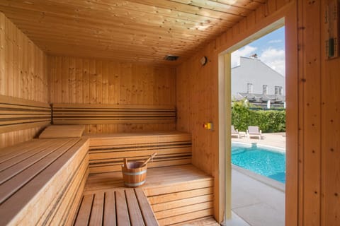 Sauna, Pool view