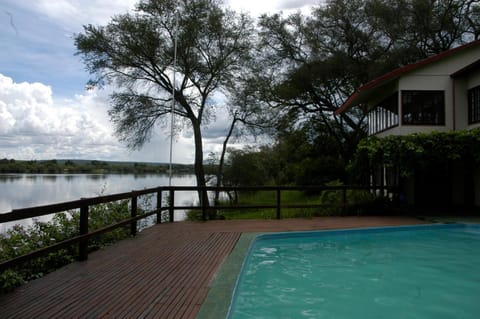 Kayube Zambezi River House Nature lodge in Zimbabwe