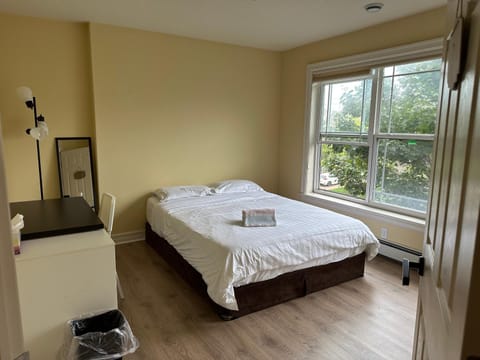 Nice room D Vacation rental in Halifax