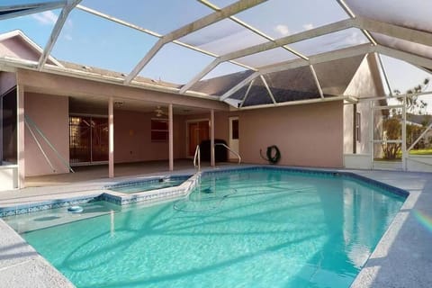 New Seashell Paradise Pool House House in Port Saint Lucie