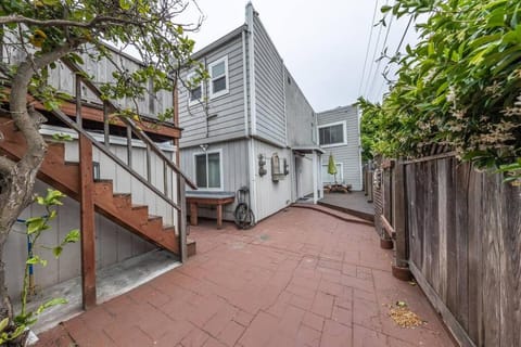 Quiet Home Near SFO with Backyard / BBQ Condo in San Bruno