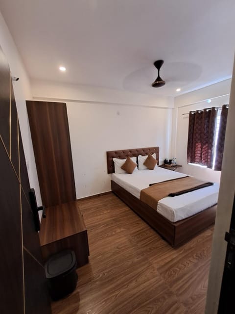 Meadows Inn Hotel in Mysuru