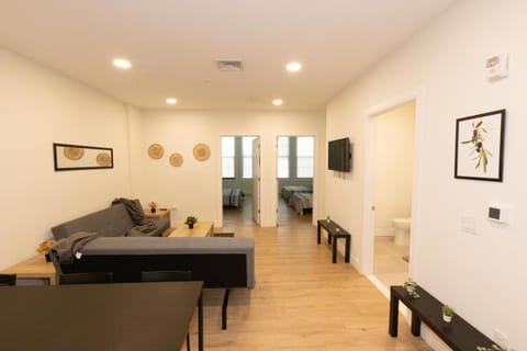 Amusing 2-bedroom haven close to New york city Condominio in Weehawken