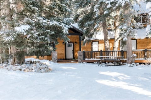 Midway Mountain Cabin - Near Park City 6 bdrm/4ba House in Wasatch County