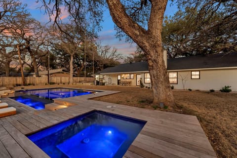 Arbor Escape with Concierge Services House in Marble Falls