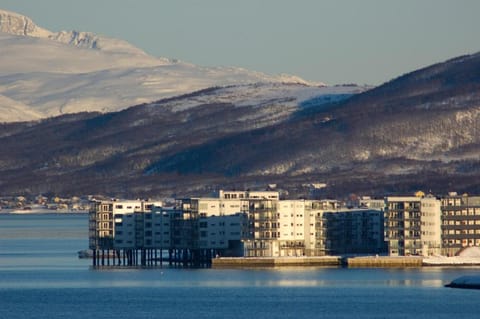 Tromsø Sea front Panorama Apt Condo in Tromso