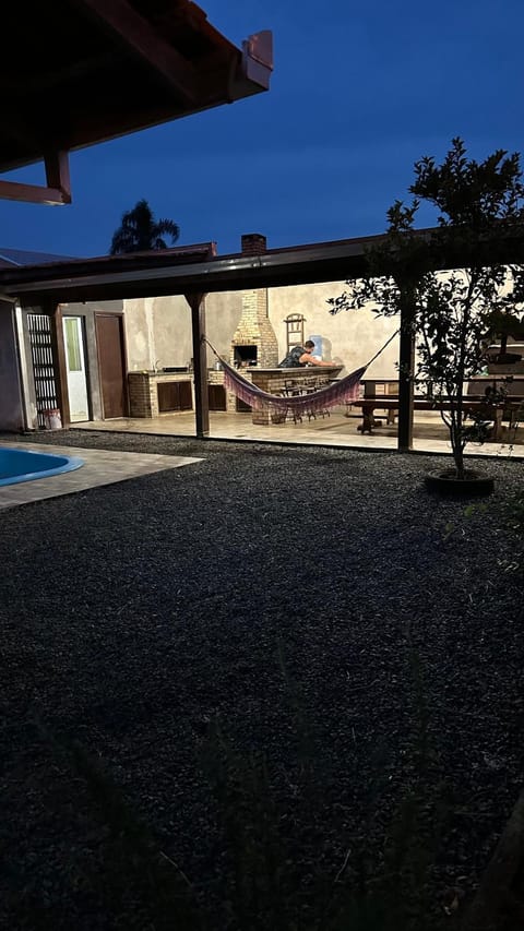 Refúgio do descanso - Casa com Piscina House in São Francisco do Sul