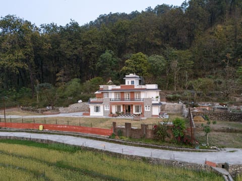 The Chirpy Bungalow By LUHO Leisure Bed and Breakfast in Uttarakhand