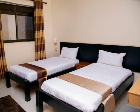 UBUNTU PALACE HOTEL - RUNATI Hotel in Kampala