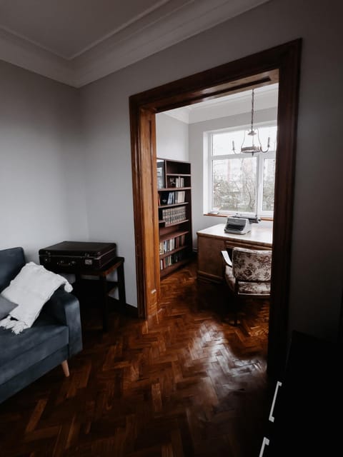 Library, Living room, Seating area, hair dresser