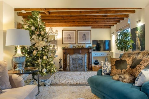 Hiron's Piece - Hot Tub Packages Available House in Chipping Campden