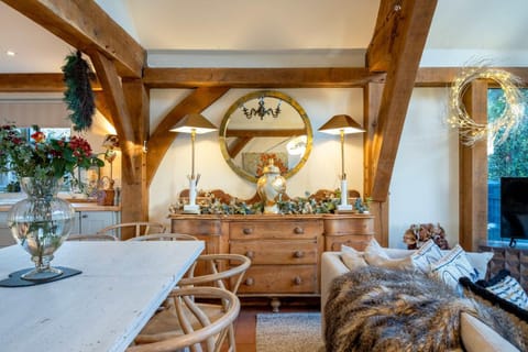 Hiron's Piece - Hot Tub Packages Available House in Chipping Campden