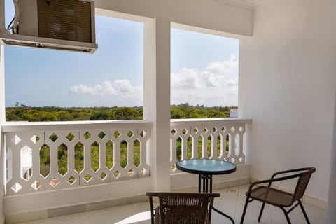 Patio, View (from property/room), Balcony/Terrace