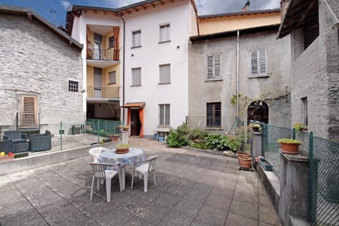 House of Sport Apartment in Mandello del Lario