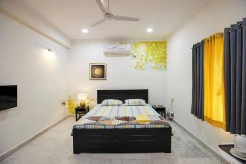 Legend's studio room with Mini kitchenette Apartment in Hyderabad